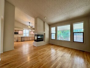 2404 S Holman Cir in Lakewood, CO - Building Photo - Building Photo