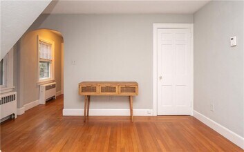 118 Ruggles Ave in Newport, RI - Building Photo - Building Photo