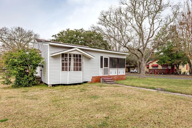 property at 2115 9th St