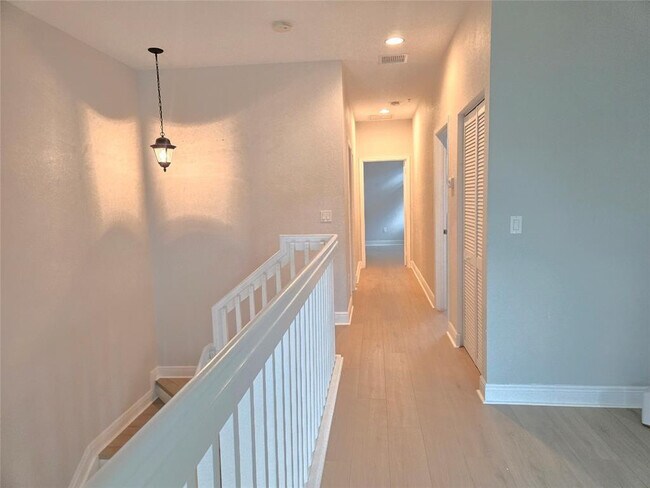 1528 SW 147th Ave in Pembroke Pines, FL - Building Photo - Building Photo