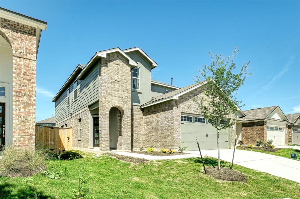128 Allegro Dr in Hutto, TX - Foto de edificio