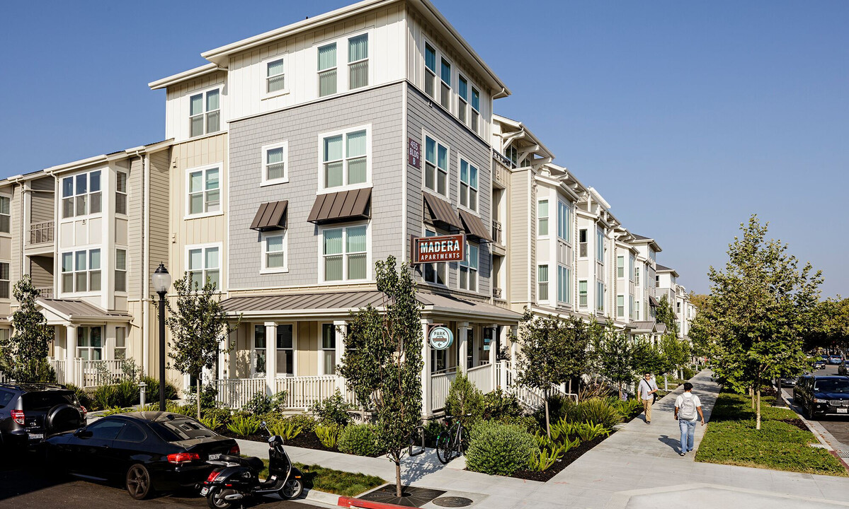 Madera in Mountain View, CA - Foto de edificio