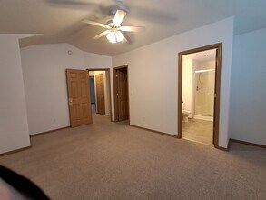 2222 NE 137th Ct in Vancouver, WA - Building Photo - Building Photo