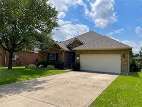 2738 Quail Dove Ln in League City, TX - Building Photo - Building Photo