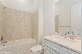 10444 Northbrook Cir in Palm Beach Gardens, FL - Building Photo - Building Photo