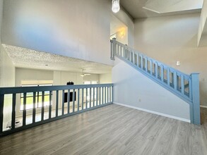 11145 Loma Escondida Dr in El Paso, TX - Foto de edificio - Building Photo