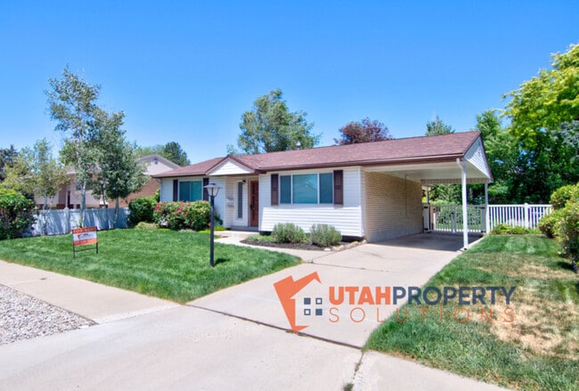 239 E 9585 S in Sandy, UT - Building Photo - Building Photo