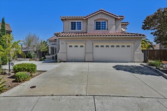 32575 Point Lobos Ct in Union City, CA - Building Photo - Building Photo