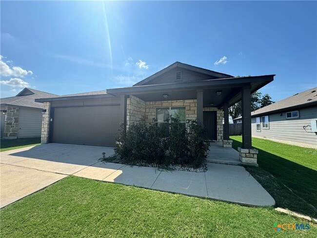 property at 926 Pumpkin Rdg