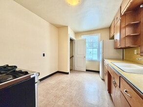 1821 S Taylor St in South Bend, IN - Building Photo - Building Photo