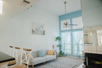 3420 Country Club Dr W in Irving, TX - Building Photo - Building Photo