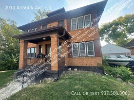 2010 Auburn Ave in Dayton, OH - Building Photo