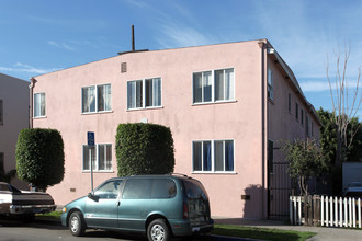 727 Olive Ave in Long Beach, CA - Building Photo - Building Photo