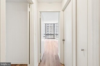 2020 Walnut St in Philadelphia, PA - Building Photo - Building Photo