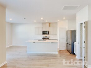 1813 Wellwood LN in Lebanon, TN - Foto de edificio - Building Photo