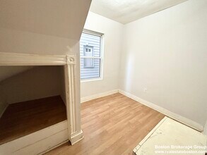 18 Eastman St, Unit 2 in Boston, MA - Building Photo - Building Photo