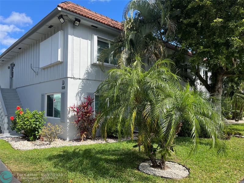 639 W Oakland Park Blvd in Wilton Manors, FL - Building Photo