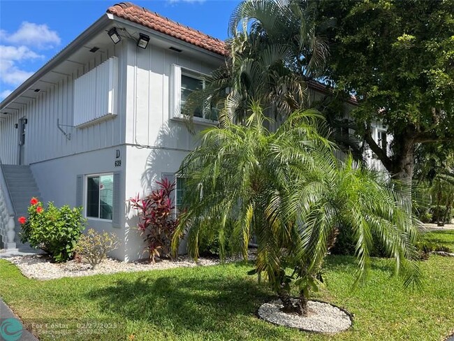 property at 639 W Oakland Park Blvd