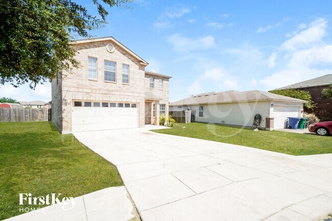 4911 Viking Coral in San Antonio, TX - Foto de edificio - Building Photo