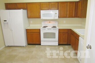 3728 Mandarin Woods Dr N in Jacksonville, FL - Building Photo - Building Photo