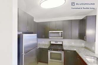 333 Great River Rd in Somerville, MA - Building Photo - Building Photo