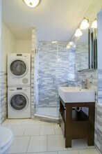 1590 Lexington Ave in New York, NY - Building Photo - Building Photo
