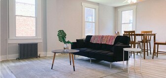 5846 Alderson St, Unit APT3 in Pittsburgh, PA - Building Photo