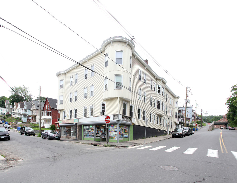 43 Colley St in Waterbury, CT - Building Photo