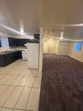 424 E 101st St in Los Angeles, CA - Foto de edificio - Building Photo