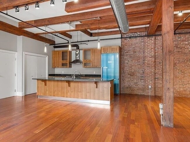 126 N Washington St in Boston, MA - Building Photo - Building Photo