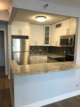 10 E Ontario St, Unit 2101 in Chicago, IL - Foto de edificio - Building Photo