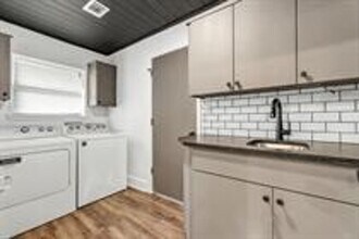 15820 TX-21 in North Zulch, TX - Building Photo - Building Photo