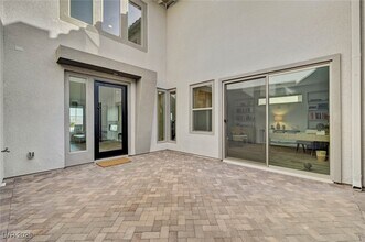472 Windstone Crst Ave in Las Vegas, NV - Building Photo - Building Photo