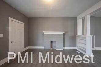 24 N Euclid Ave in Indianapolis, IN - Foto de edificio - Building Photo