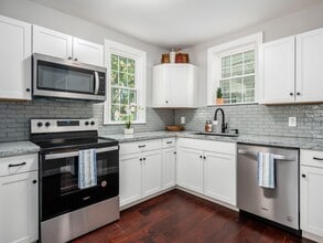 137 S Hague Ave in Columbus, OH - Building Photo - Building Photo