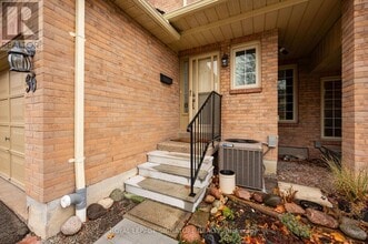 35 Ceremonial Dr in Mississauga, ON - Building Photo - Building Photo