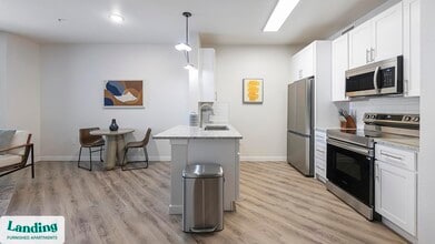 7166 W Custer Ave, Unit C-319 in Lakewood, CO - Foto de edificio - Building Photo