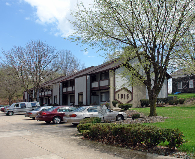 1809-1815 S Arlington St in Akron, OH - Foto de edificio - Building Photo