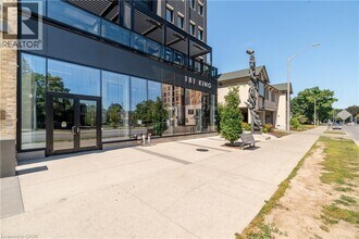 181 King St S in Waterloo, ON - Building Photo - Building Photo
