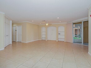 5045 Fairways Cir in Vero Beach, FL - Building Photo - Building Photo