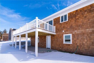 3211 Main Rd in Tiverton, RI - Building Photo - Building Photo