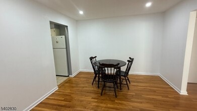 352 Hoover Ave in Bloomfield, NJ - Building Photo - Building Photo