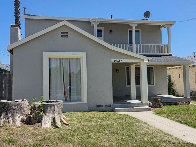 property at 2641 N Arrowhead Ave