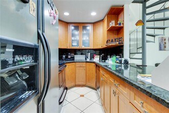 1758 W 58th St in Hialeah, FL - Building Photo - Building Photo