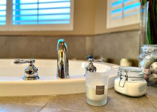 315 N Wright Ave in Cle Elum, WA - Foto de edificio - Building Photo