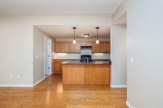 Butternut Commons Luxury Apartments in Syracuse, NY - Foto de edificio - Interior Photo