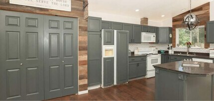 1083 Sprinter Ln in Camano, WA - Building Photo - Building Photo