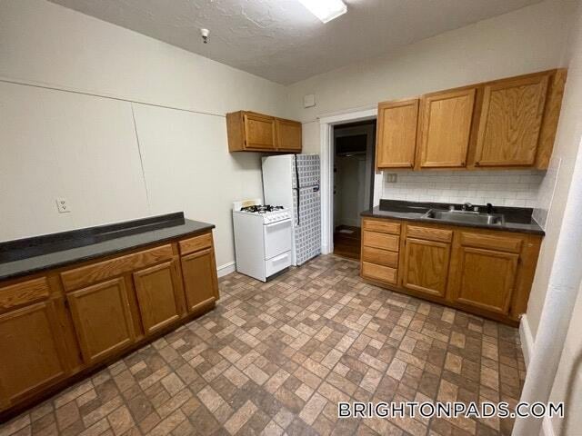 1820 Commonwealth Ave in Boston, MA - Building Photo - Building Photo