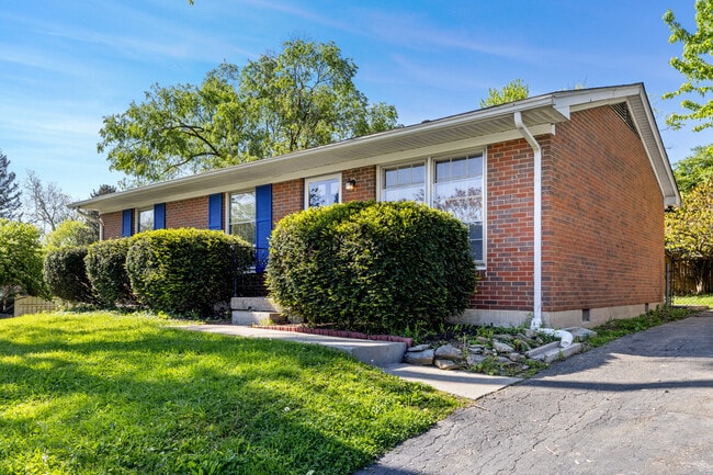 property at 1138 Gainesway Dr