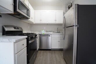 368 Riverway in Boston, MA - Building Photo - Building Photo